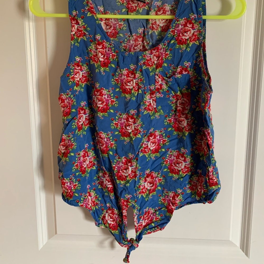 Forever 21 Front Tie Tank
